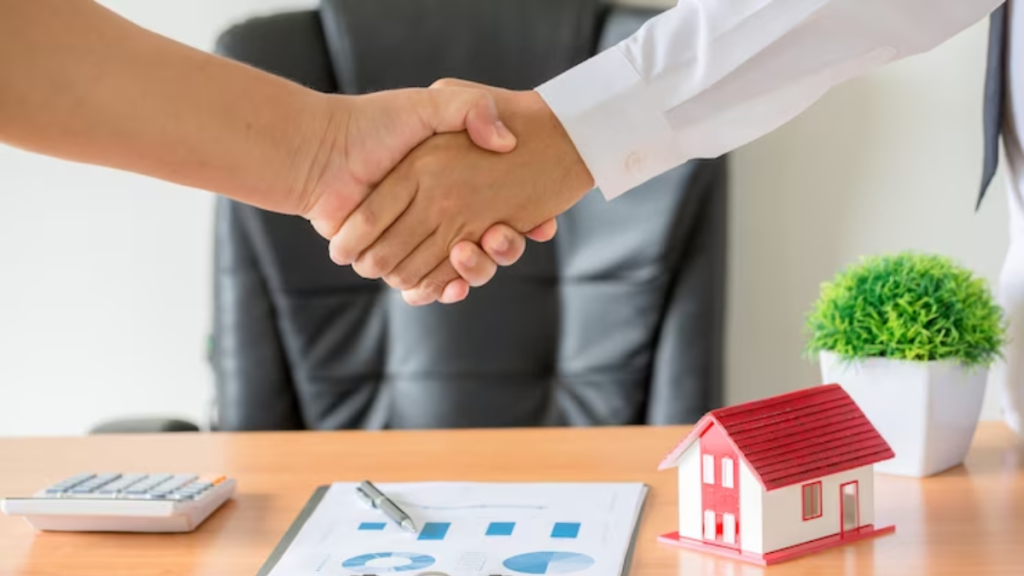 3 Core Reasons Why Consulting a Real Estate Advisor is Worth a Shot
